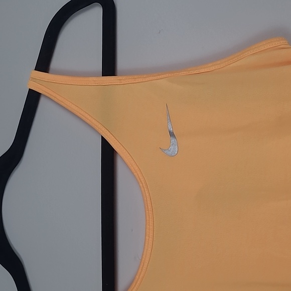 Nike Dri-Fit orange workout tank - Picture 2 of 4